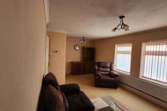 14, Lucerne Court, Whitstable photo 2