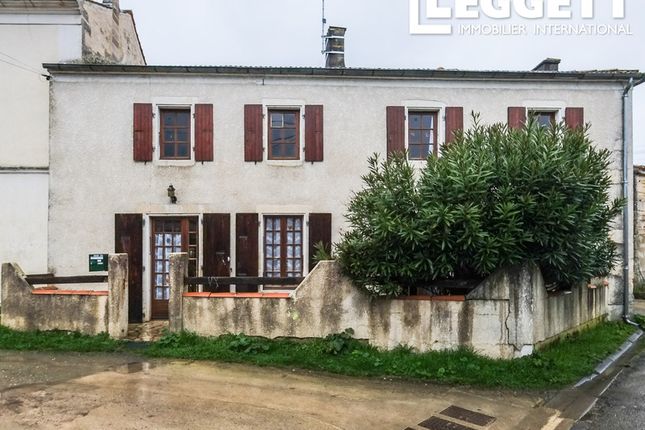 Villa for sale in Landrais, Charente-Maritime, Nouvelle-Aquitaine