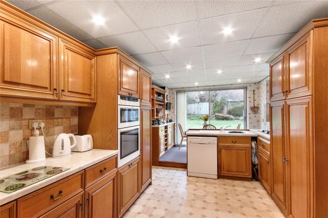8, Willow Park, Sevenoaks photo 3