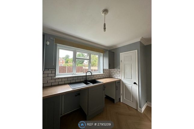 Tower Avenue, Lincoln photo 4
