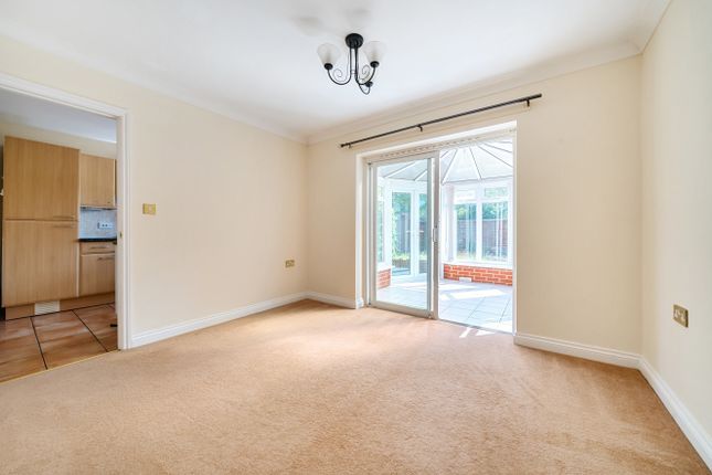 3, Arne Close, Winnersh photo 4