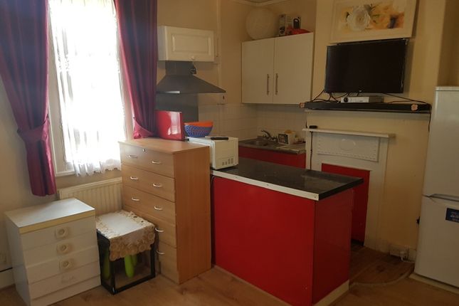 1 Bed Flat To In Tower Gardens Road London N17 44600314 1 Bed Flat To In Tower Gardens Road London