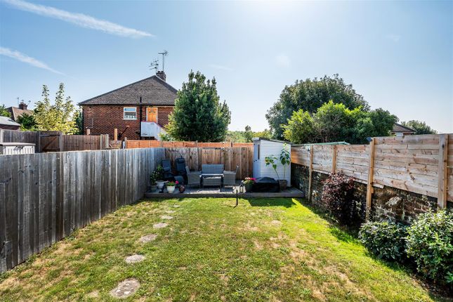 336, Kingston Road, Leatherhead photo 2