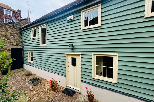 Thumbnail Cottage to rent in Chequers Barn, Leslie Smith Drive, Faversham