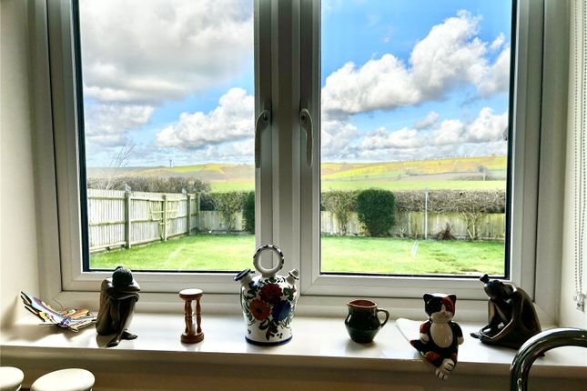 2, Observer Close, Devon photo 2