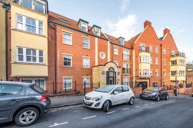 Flat for sale in Winsley Road, Bristol, Somerset