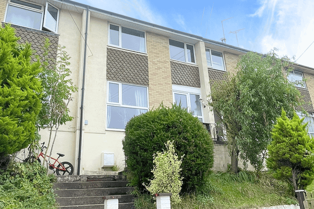 Terraced house to rent in Beaumont Close, Torquay