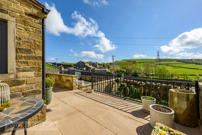 3 Bonnet Hall,, Bradshaw, West Yorkshire photo 2