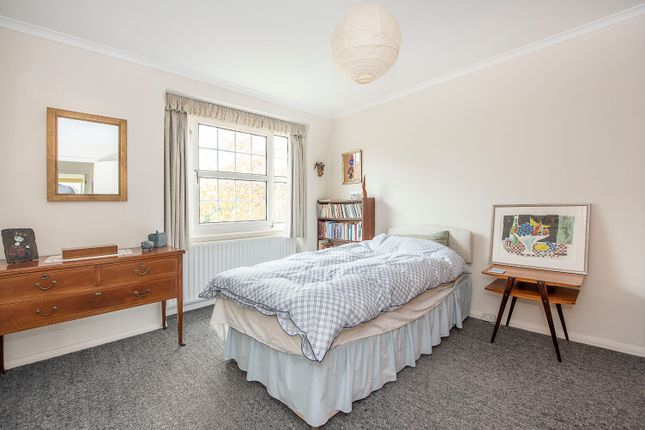 End terrace house for sale in Newstead Way, London