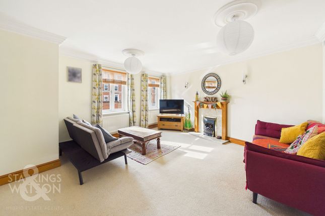 28 Blackthorn Way, Norwich photo 2