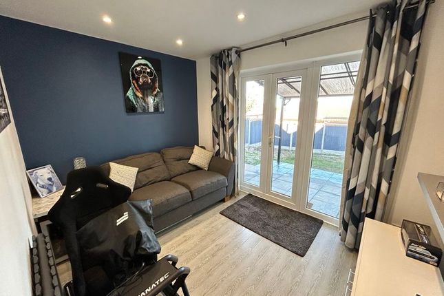 70, Bryn Cadno, Upper Colwyn Bay photo 3