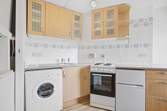 Flat 13, Cadzow House The Furlongs, Hamilton photo 5