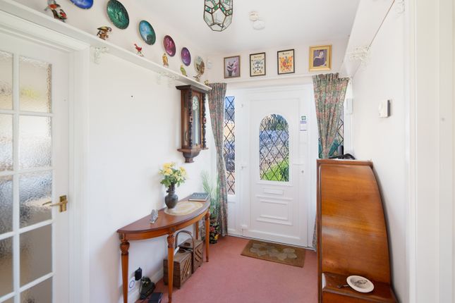 1, Almond Road, Bicester photo 4
