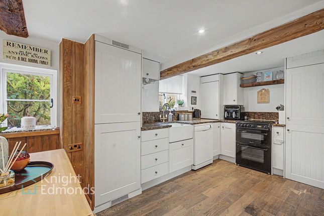 30 Roseacre Lane, Maidstone photo 4