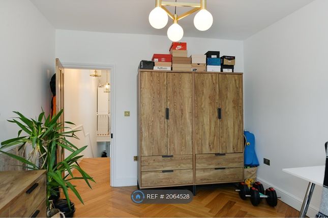 Terraced house to rent in Naylor Road, London