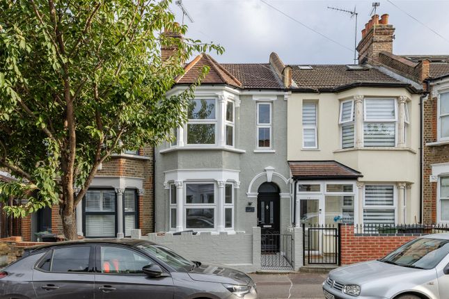 Thumbnail Property to rent in Tavistock Avenue, London