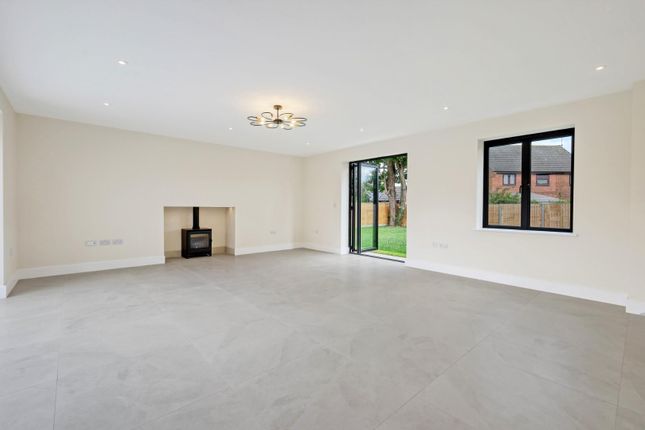 1 Blossom Mews, Dunmow Road, Bishop's Stortford photo 2