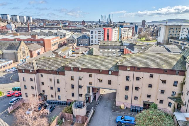 Thumbnail Flat for sale in Daniel Street, Dundee