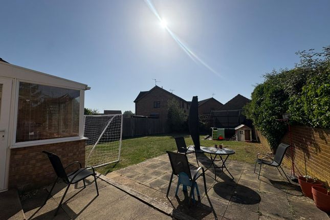 31, Norman Drive, Peterborough photo 2