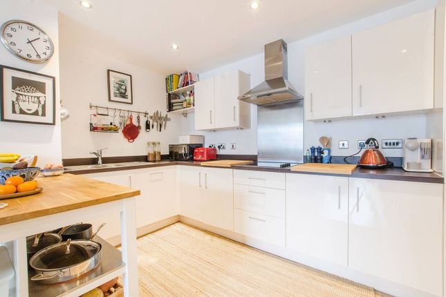 Thumbnail Flat for sale in Thurston Road, Lewisham, London