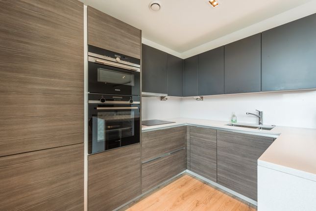 Apartment 40, Montpellier House, Hammersmith photo 4