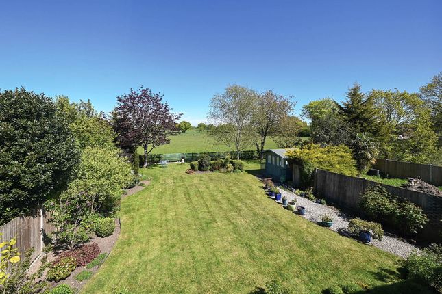 5 Eastwell Close, Ashford photo 4