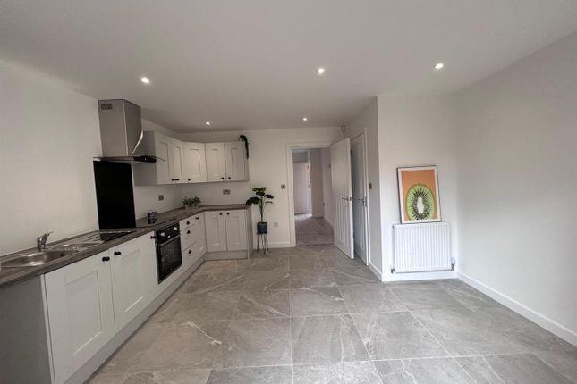 Town house for sale in Vale St, Bacup, Rossendale