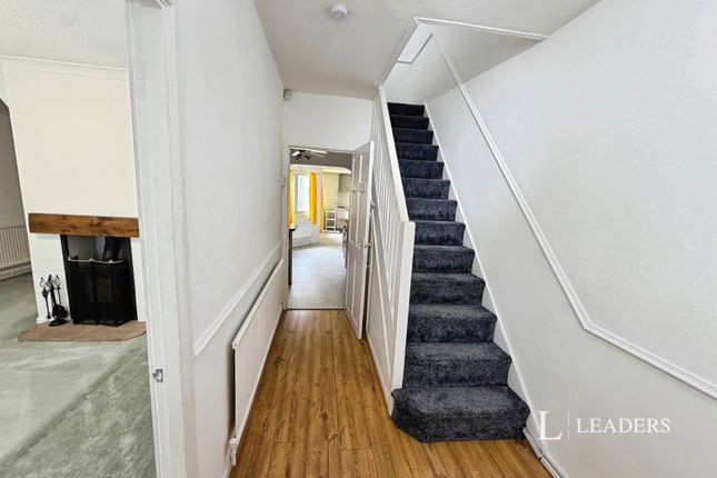 3, Simmins Crescent, Leicestershire photo 2