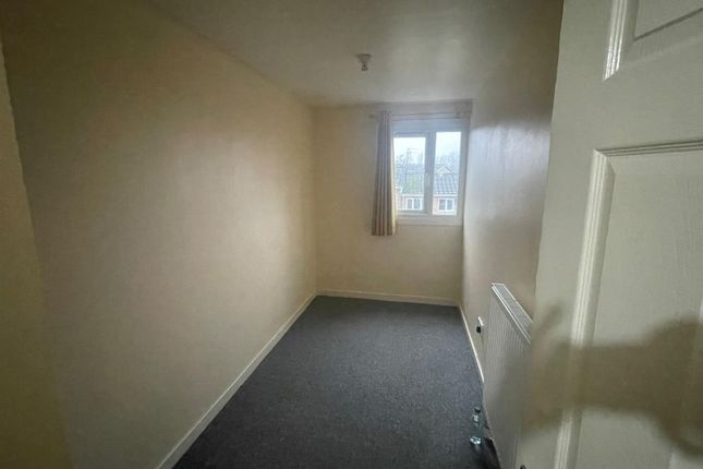 Bungalow to rent in Cofton Grove, Longbridge, Northfield, Birmingham