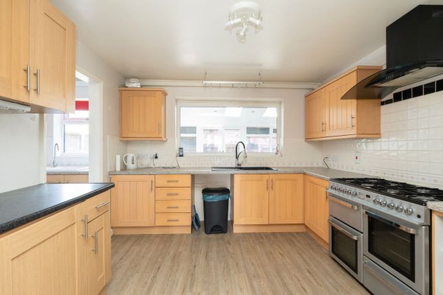 11, Manwaring Way, Boston photo 4