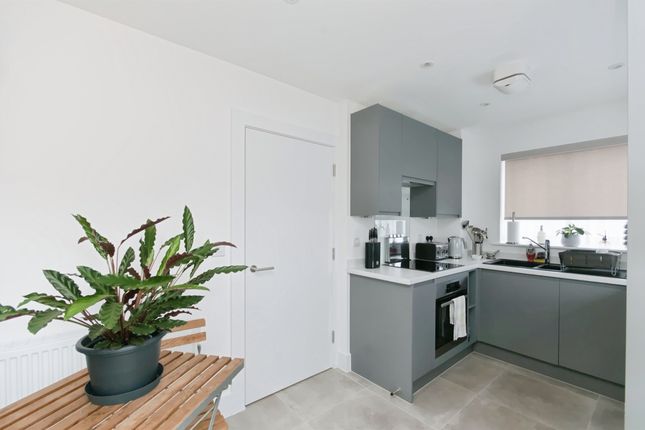 31, Mapplehurst Way, Battle photo 4