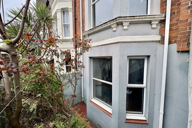 Garden Flat, 148, Queens Park Road, Brighton photo 3