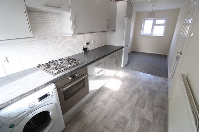 49B, Bilton Road, Benfleet photo 4