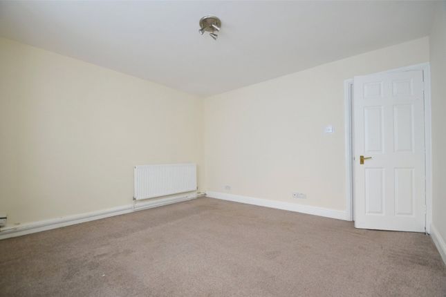Flat to rent in Vernon Road, Sutton