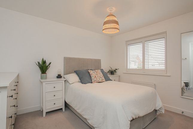 12, Flowe Drive, Wantage photo 4