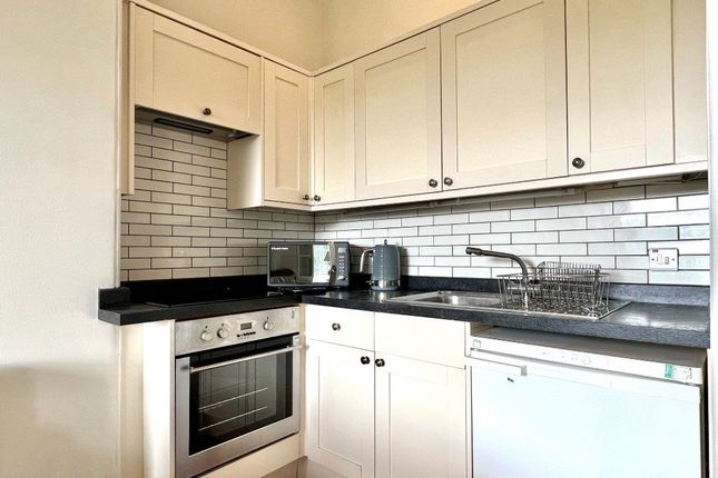 91/8, Harrison Road, Edinburgh photo 4