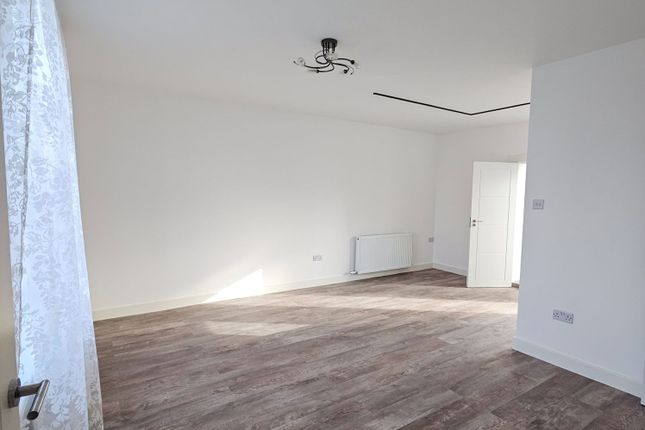 38, Glebe Road, Newcastle upon Tyne photo 4