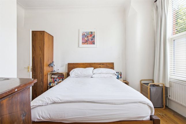 Ground Floor Flat, 44, Lordsmead Road, London photo 4