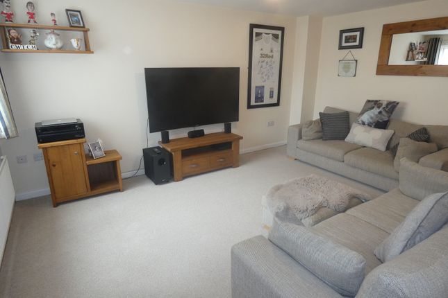 108, Cae Morfa, Skewen photo 2