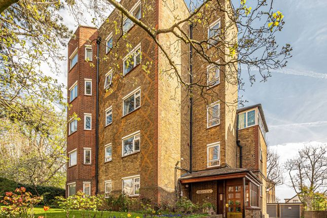 Thumbnail Flat to rent in Holford Road, Hampstead, London