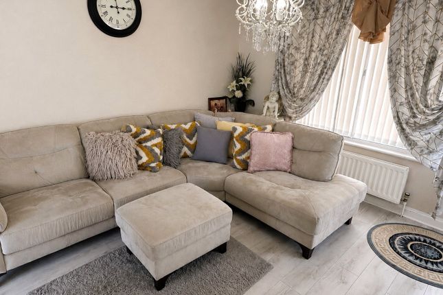 96, Bushbury Road, West Midlands photo 3