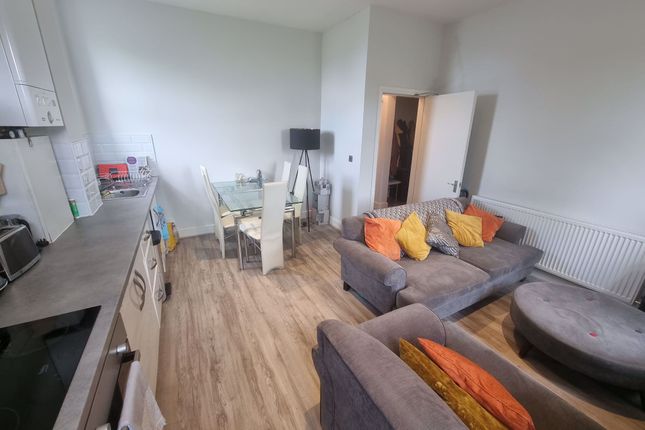Flat 4, 12 Alexandra Mount, Liverpool photo 2