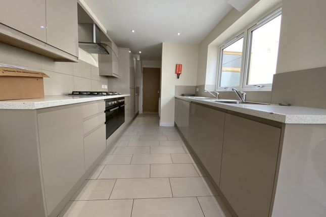 72, Flora Street(*), Cardiff photo 2