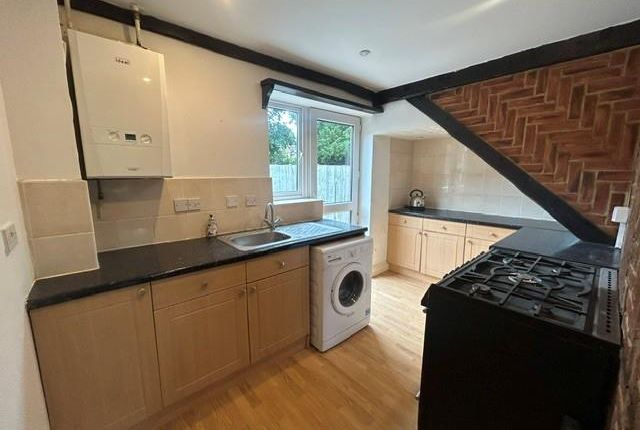52, Bickney Way, Leatherhead photo 3