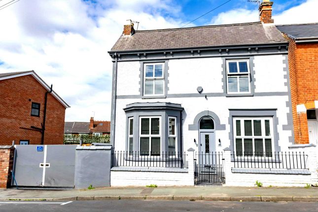 Houses for Sale in Staveley Road, Wolverhampton WV1 - Staveley Road