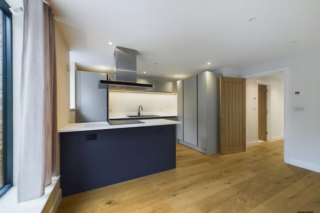 Thumbnail Flat for sale in Barnfield Road, St. Leonards, Exeter