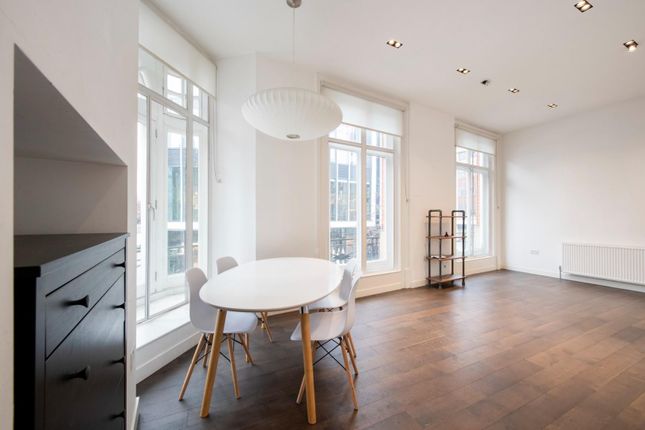 Flat to rent in North Audley Street, Mayfair