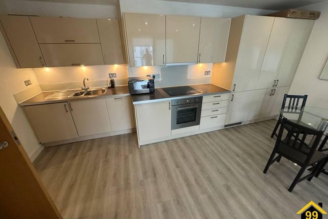 Flat 11, 31 Marsham Street, London photo 3