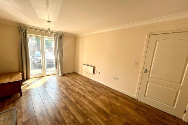 Flat to rent in Soudrey Way, Cardiff
