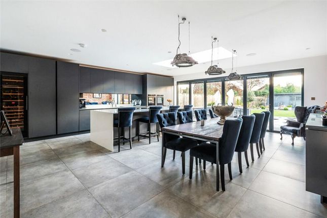 38 Waldens Park Road, Horsell, Woking photo 3